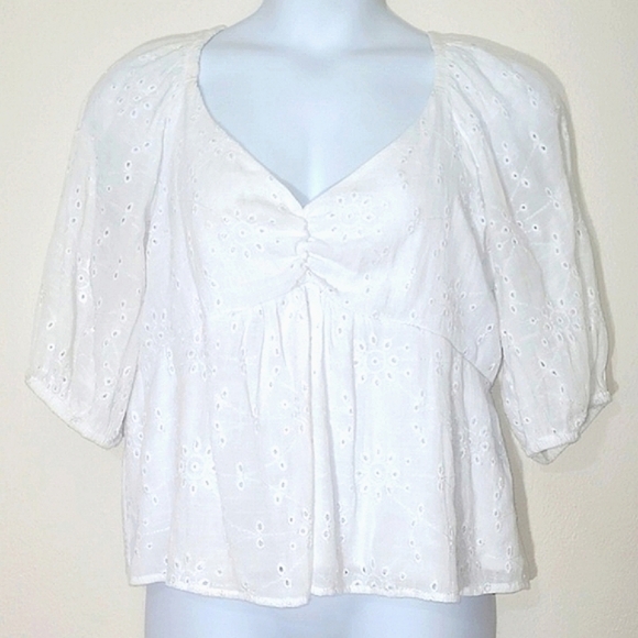 Crop Top Peplum White Eyelet Lace Sweetheart Neck Short Sleeve Off Shoulder EUC - Picture 1 of 10